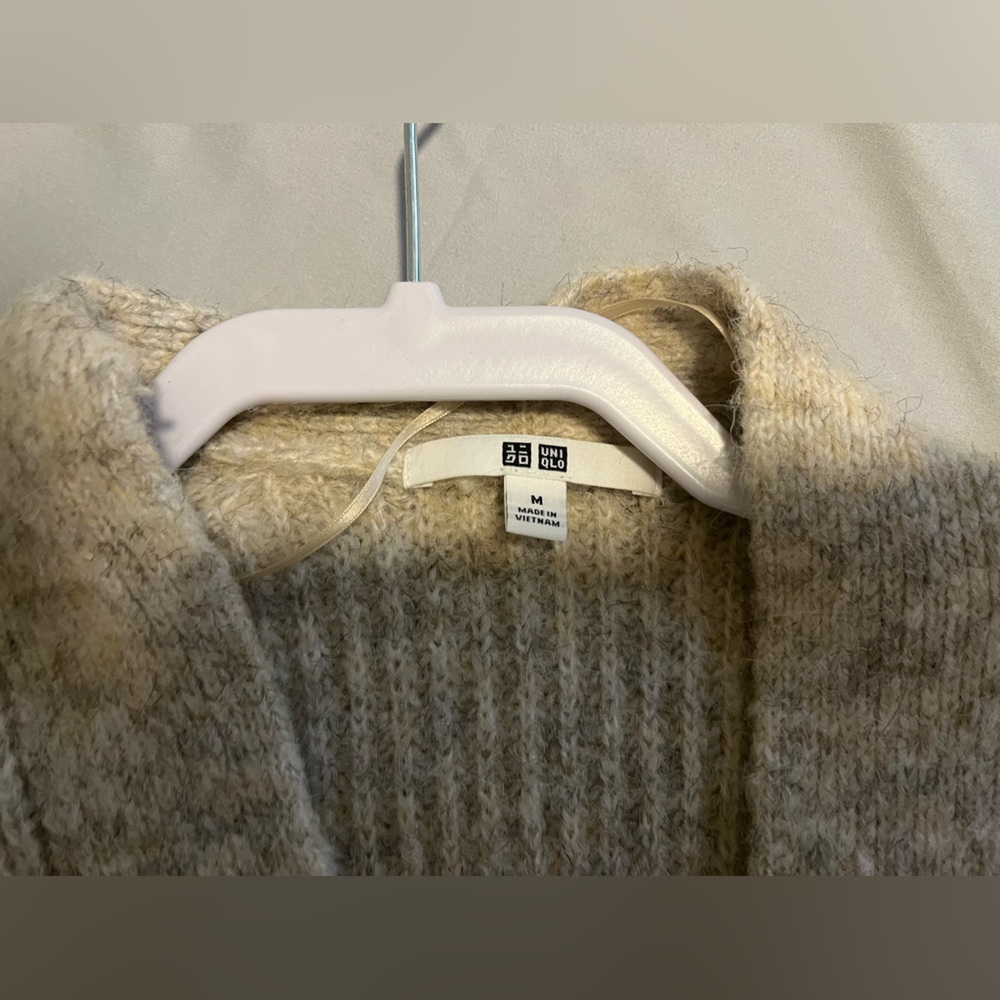 Uniqlo cardigan